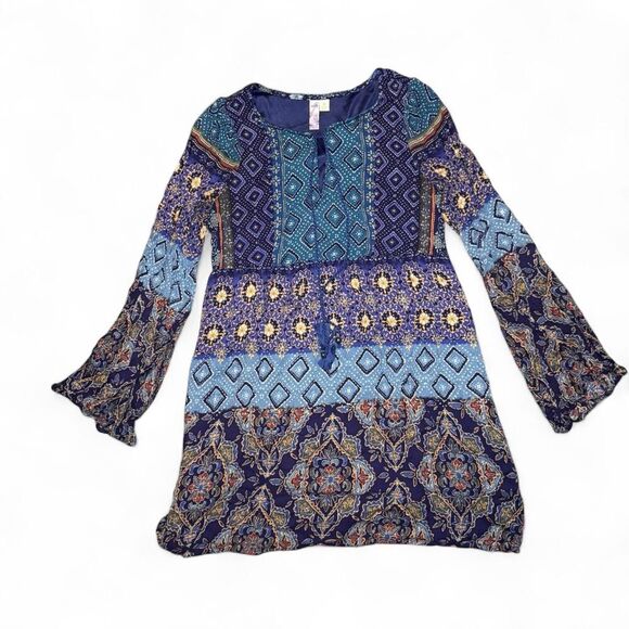 Alya Women’s Blue Patterned Boho Mini Dress with Bell Sleeves Sz Medium - Picture 1 of 7